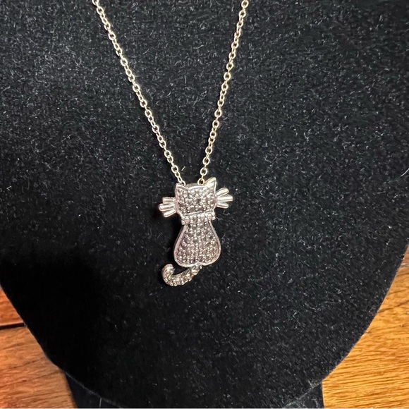 Cat pendant necklace - Picture 2 of 8